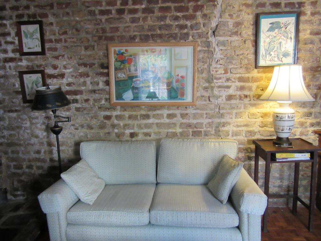 Historic 86 Church Street Charleston Exterior photo