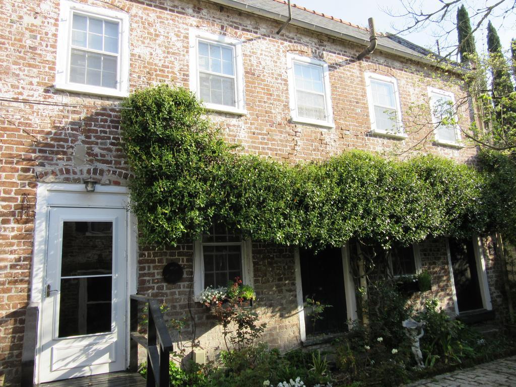 Historic 86 Church Street Charleston Exterior photo