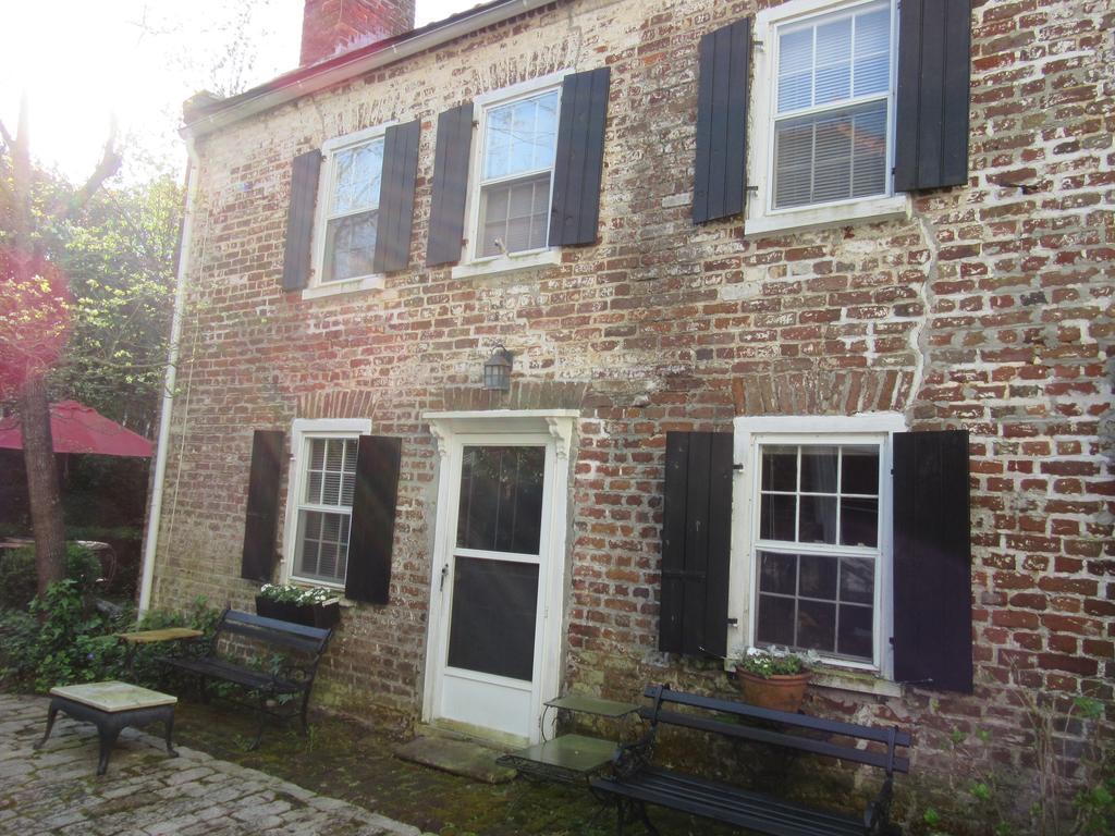 Historic 86 Church Street Charleston Exterior photo