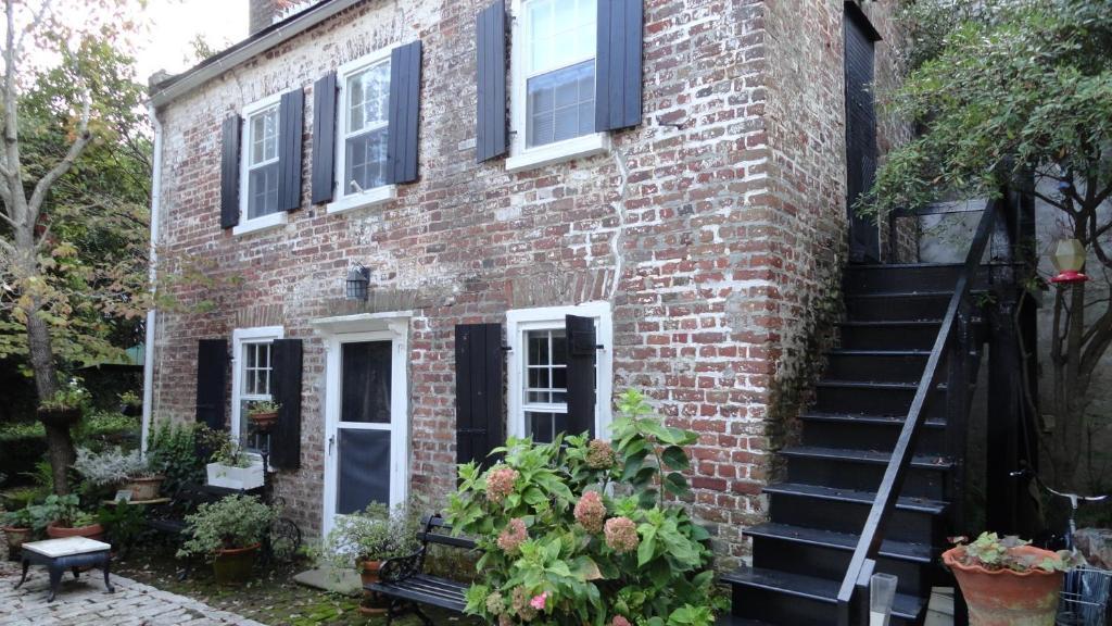 Historic 86 Church Street Charleston Exterior photo